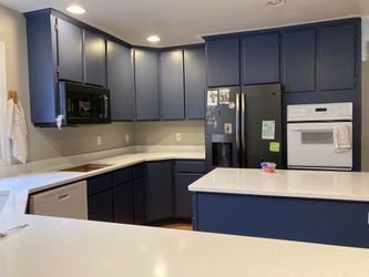 5 Gallon Can Of Sherman Williams Paint