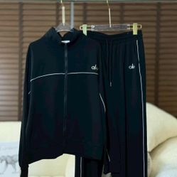 Alo Men Joggers Tracksuit Set 