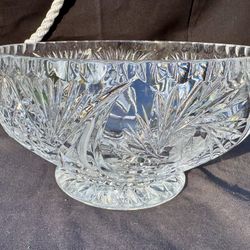 Rare And Antique American Brilliant Cut Glass bowl featuring intricate geometric patterns.
