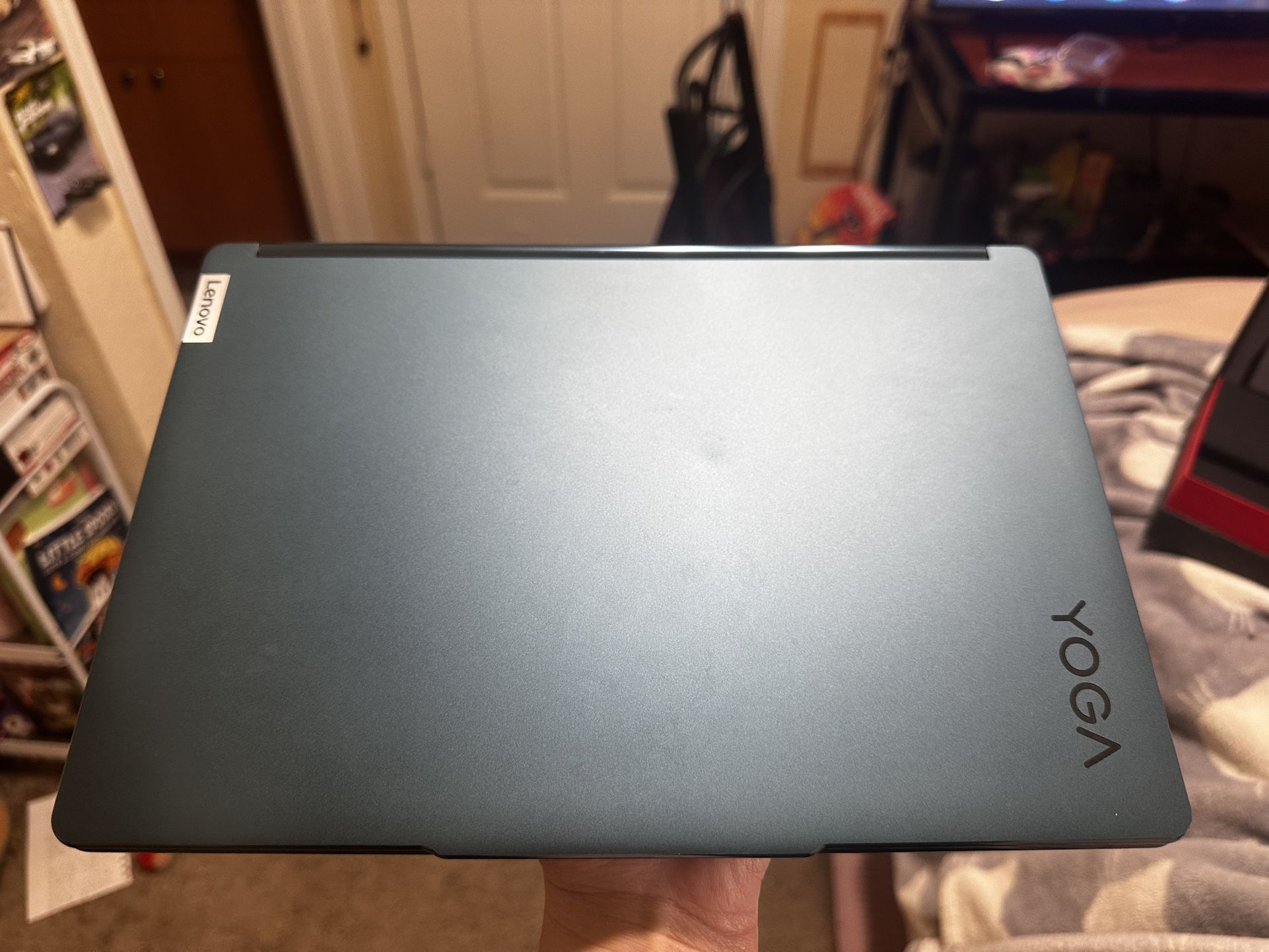 Lenovo Yoga Book 9I Dual-Screen Touchscreen 13.3”