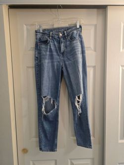 American Eagle Distressed Skinny Jeans