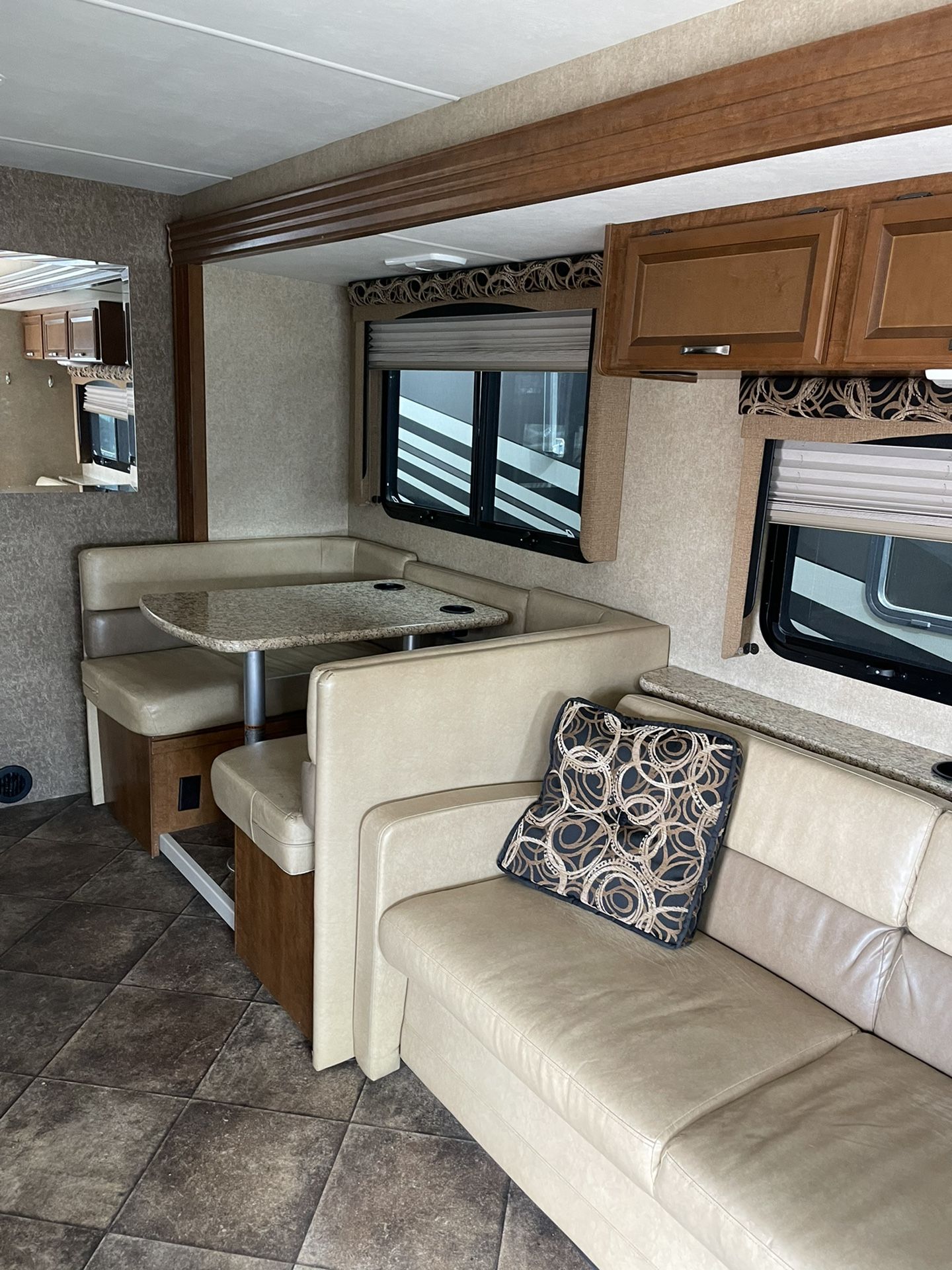 2015 Thor Ace 29 foot motorhome RV class A for Sale in Mesa, AZ - OfferUp