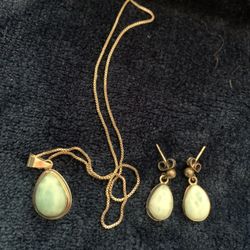 EUC Sterling Silver & Larimar Pierced Earring & Necklace Set 