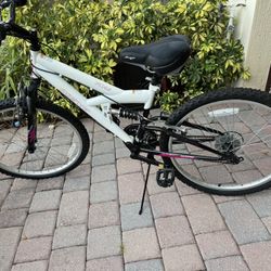 Girls Mountain Bike 