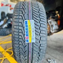305/40 22 New Tires