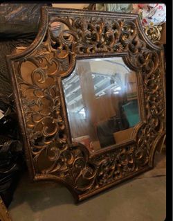 Wall mirror