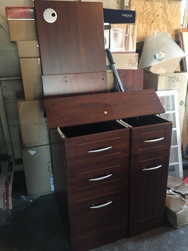 Altra Chadwick Corner Desk For In Whittier Ca Offerup