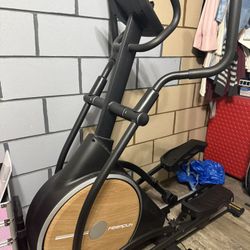 Elliptical Exercise Machine. 