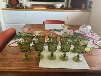 10 Wine or water goblets