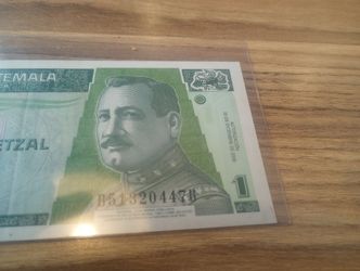 Un Quetzal 2006 Uncirculated 23 Left