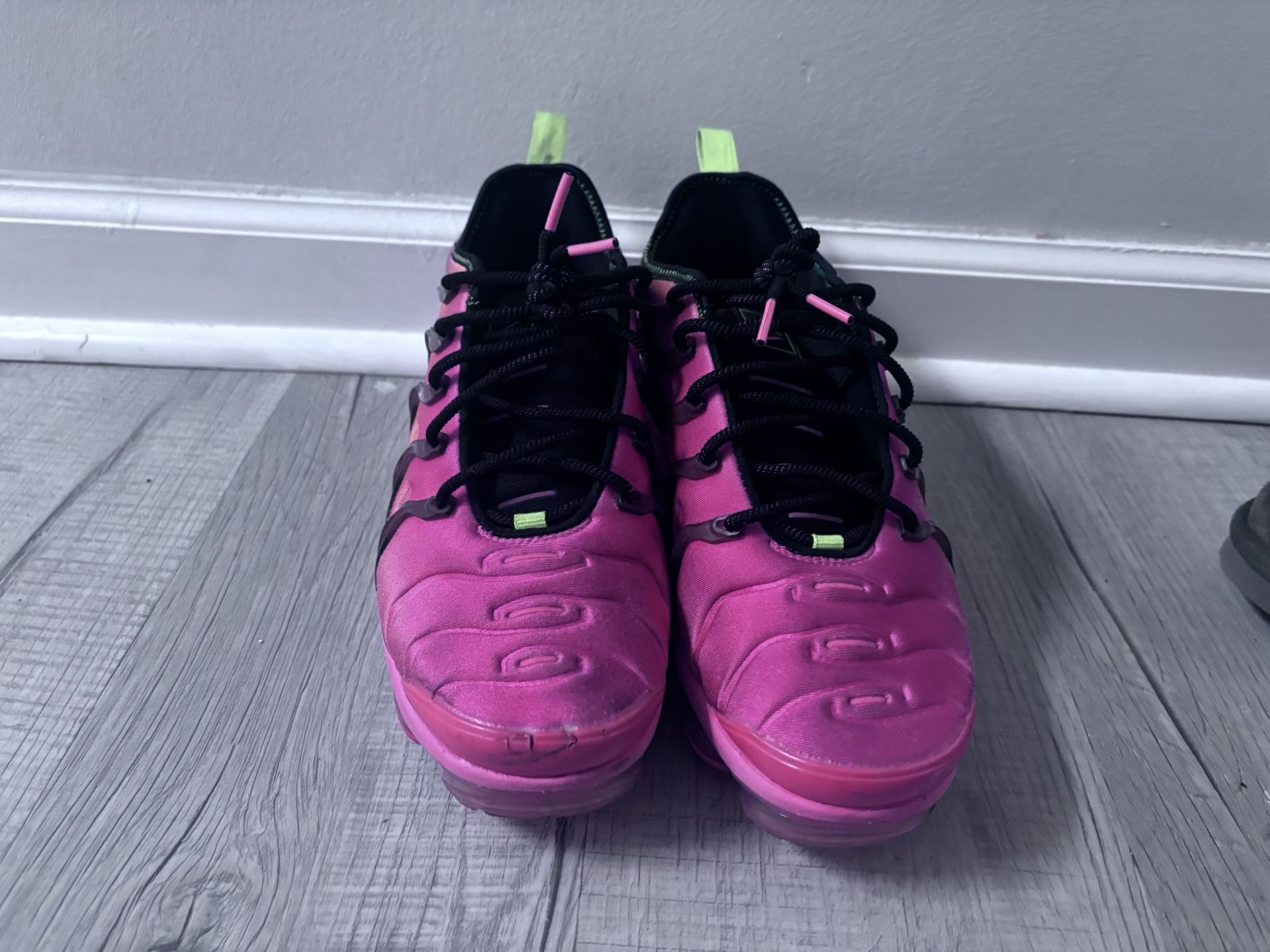 Vapor Max Plus (BlackPink)