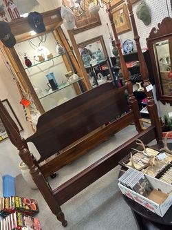 Solid mahogany queen size poster bed