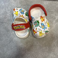 Pokémon Crocs