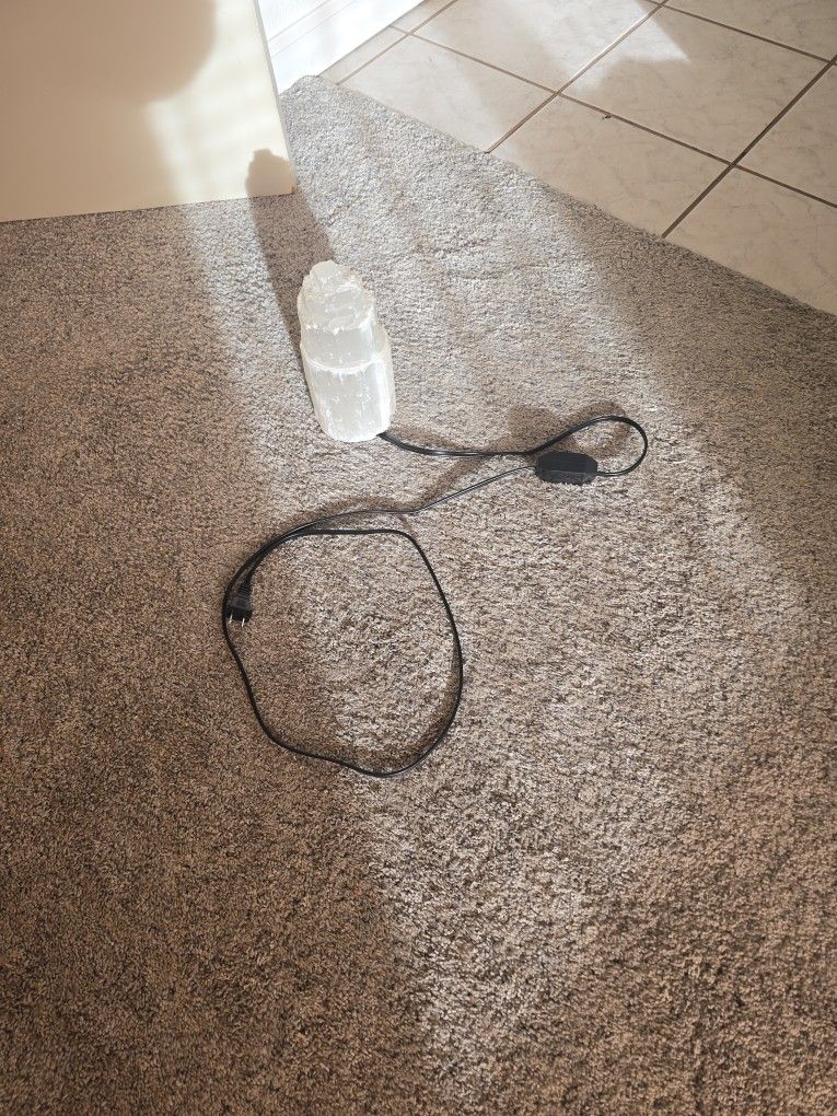 Selenite Crystal Lamp/Replacement Bulbs Included In Price!