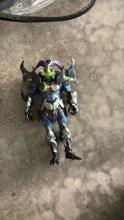 Skeletor-god figurine
