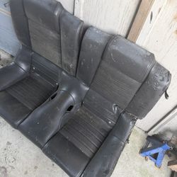 Mustang 2005 Rear Seats