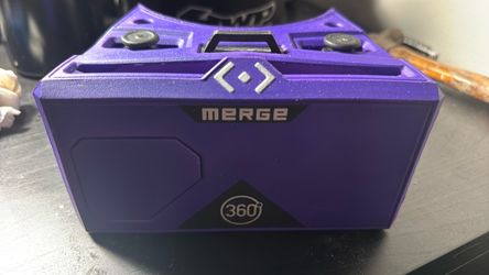 Merge 360 VR Headset – Purple Foam Goggles