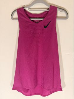 Men's Nike Drifit ADV Singlet Size M - Never worn