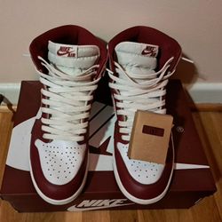 Selling Jordan 1 Hightop