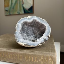 Raw Amethyst Geode ( firm on price )