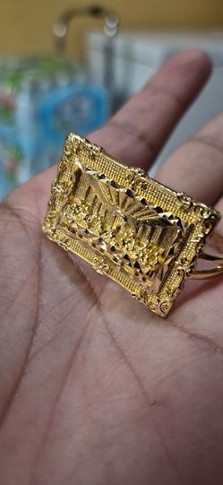 2 finger ring , last supper