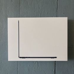 MacBook Air M3 sealed box