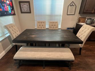 ** SELL PENDING TIL FRI ** Dining Table with 4 chairs and a bench