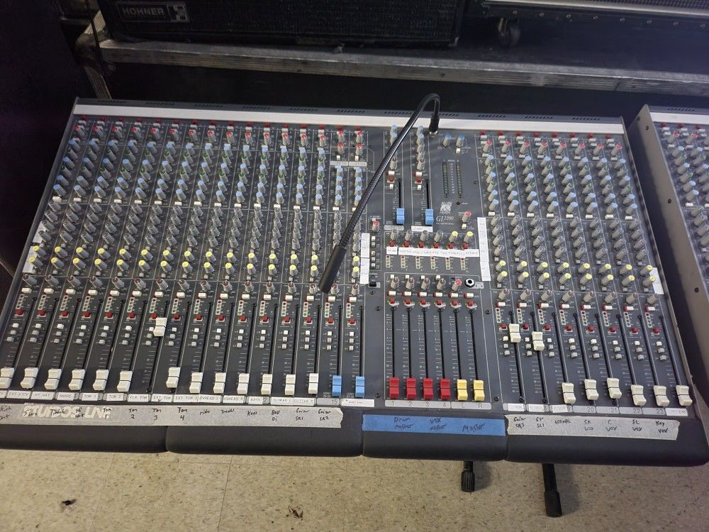 Allen & Heath GL2200 24-Channel Audio Mixing Console