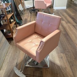 2 pink salon chairs - need gone immediately!