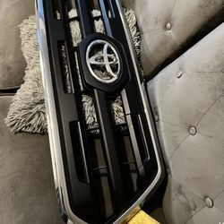 Grill Toyota Tacoma 