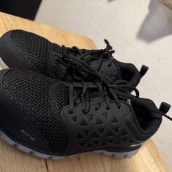 Women’s Reebok Work Shoe 7.5 Comp Toe $20