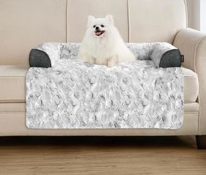 Dog / cat bed