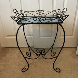 Scroll Accent Table