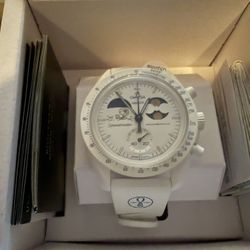 New Moonswatch Cold Moon