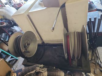 Pressure washer with heater