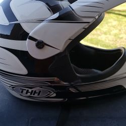 Motorcycle helmet