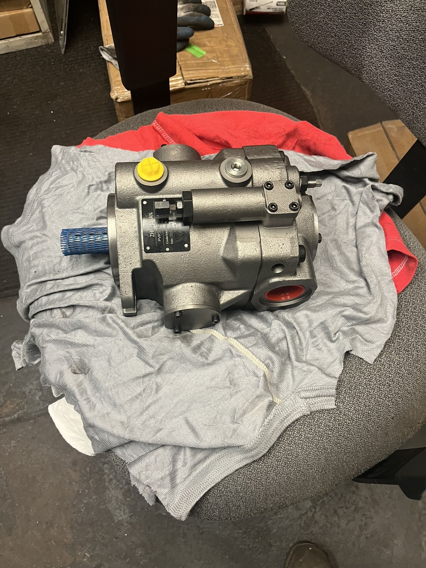 Hydraulic Pump PVP33303R6A421