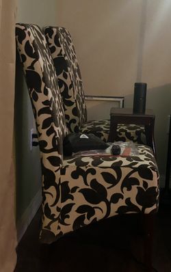 Accent Chairs