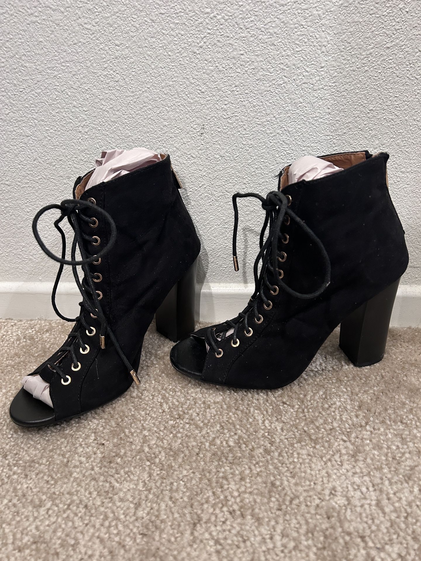 Black Lace-up Heels Size 6.5