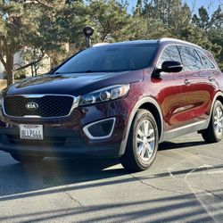 2018 Kia Sorento LX
