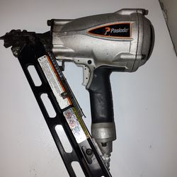 Paslode Nailer Gun GREAT CONDITION