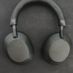 Sony Xm5 No Case 