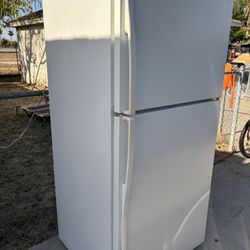 Bonito Refrigerador