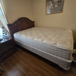 Queen Size Bed 