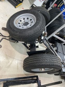 Trailer toad hitch extension