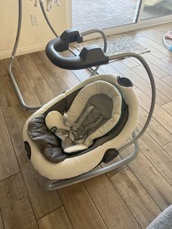Graco Swing And rocker