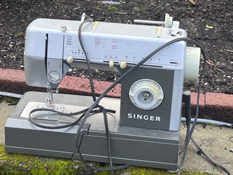 3 Sewing Machines Commercial 