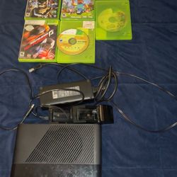 Xbox 360 With Games And Charging Station
