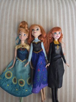 Anna DISNEY DOLLS Lot of 4 $20