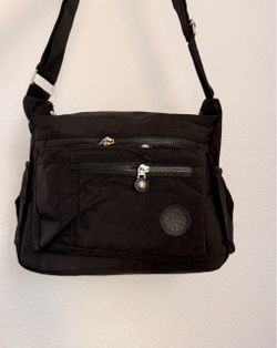 Lightweight Nylon Crossbody Bag – Large Capacity, Multi-Zipper Pockets